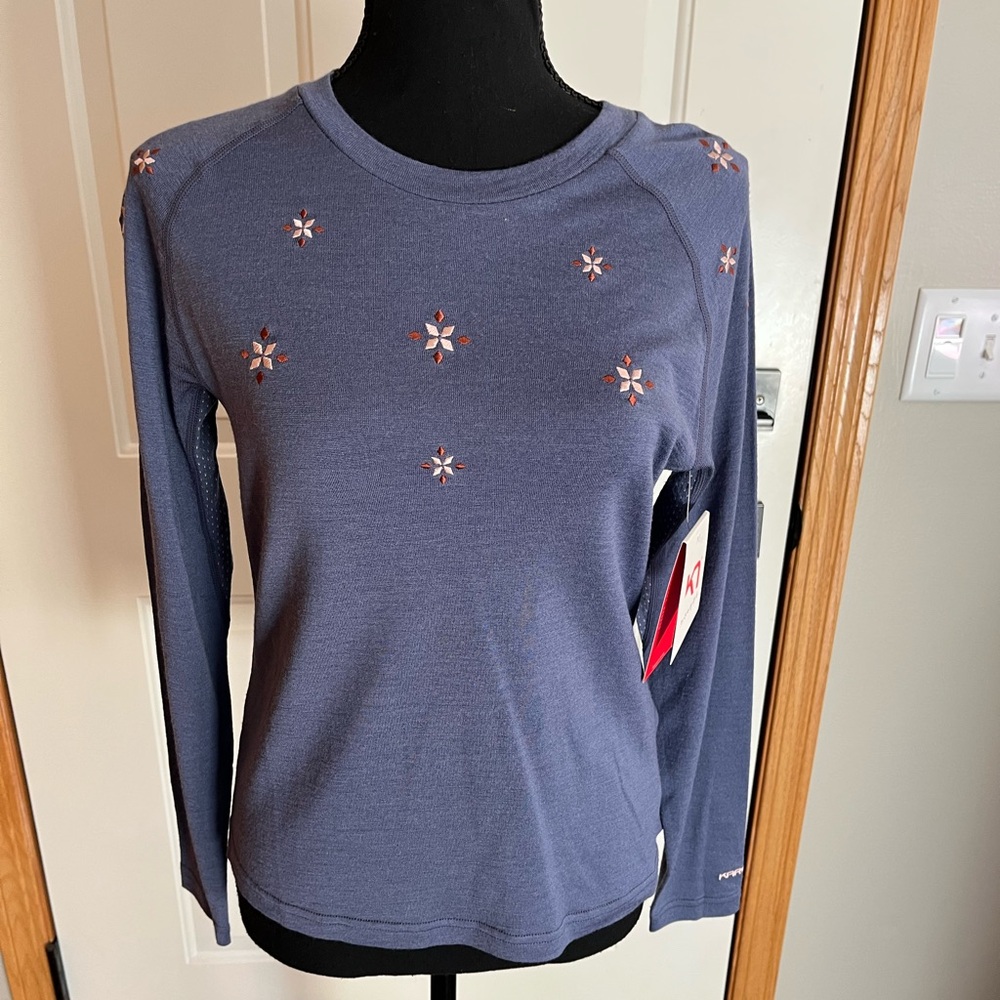 New Kari Traa Summer Wool pull over crew neck wool blend blue base layer. Small